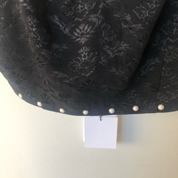 Elegant black Sandro top with pearls - Picture 3 of 6